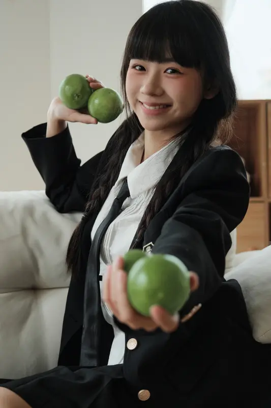 [YITUYU艺图语]2025.01.18 青橙少女 是三金呀 - 艺图语