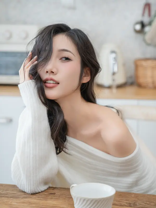 [YITUYU艺图语]2025.01.19 白色毛衣 o1ne万 - 艺图语