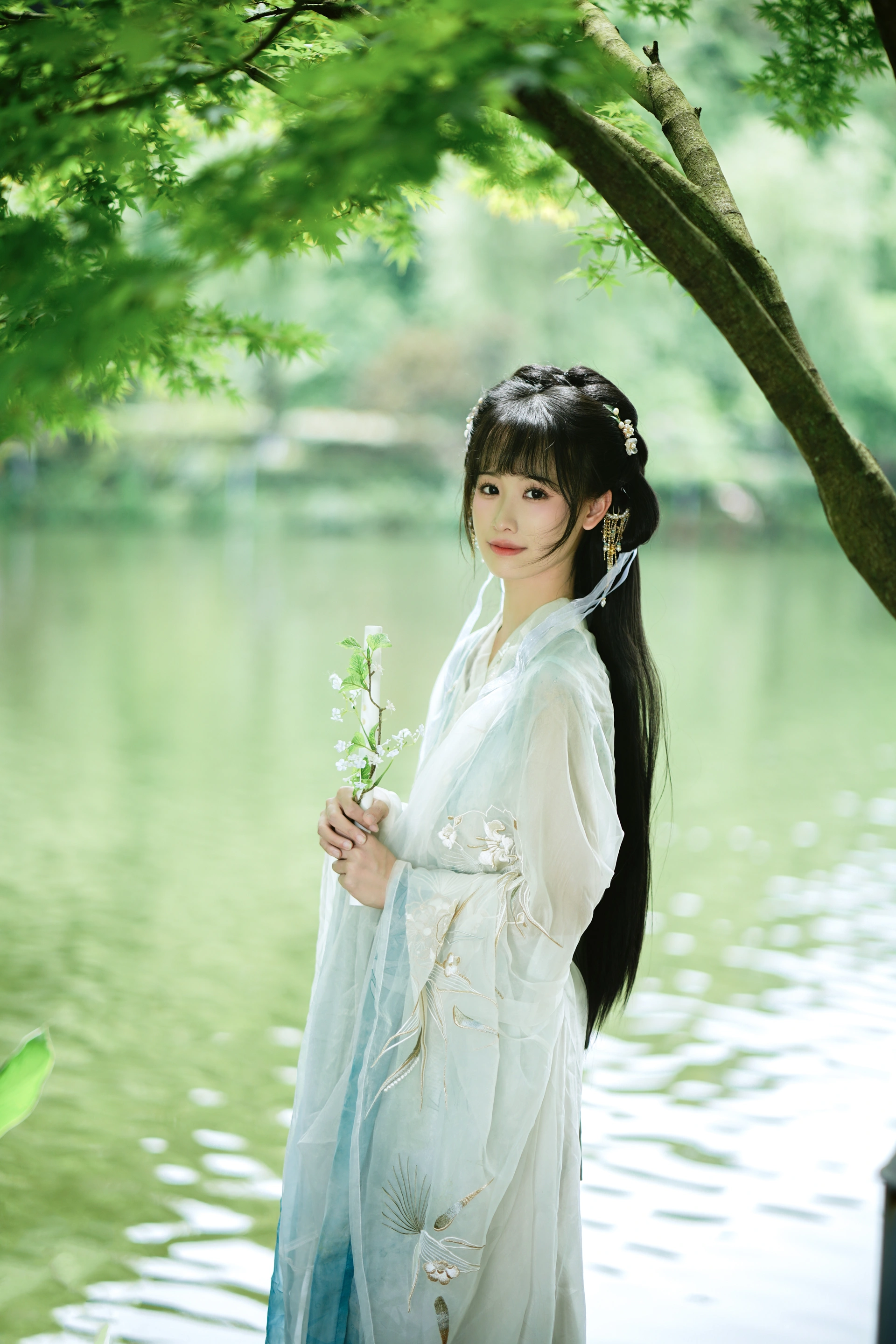 [YITUYU艺图语]2025.01.22 小师妹 春娇 3